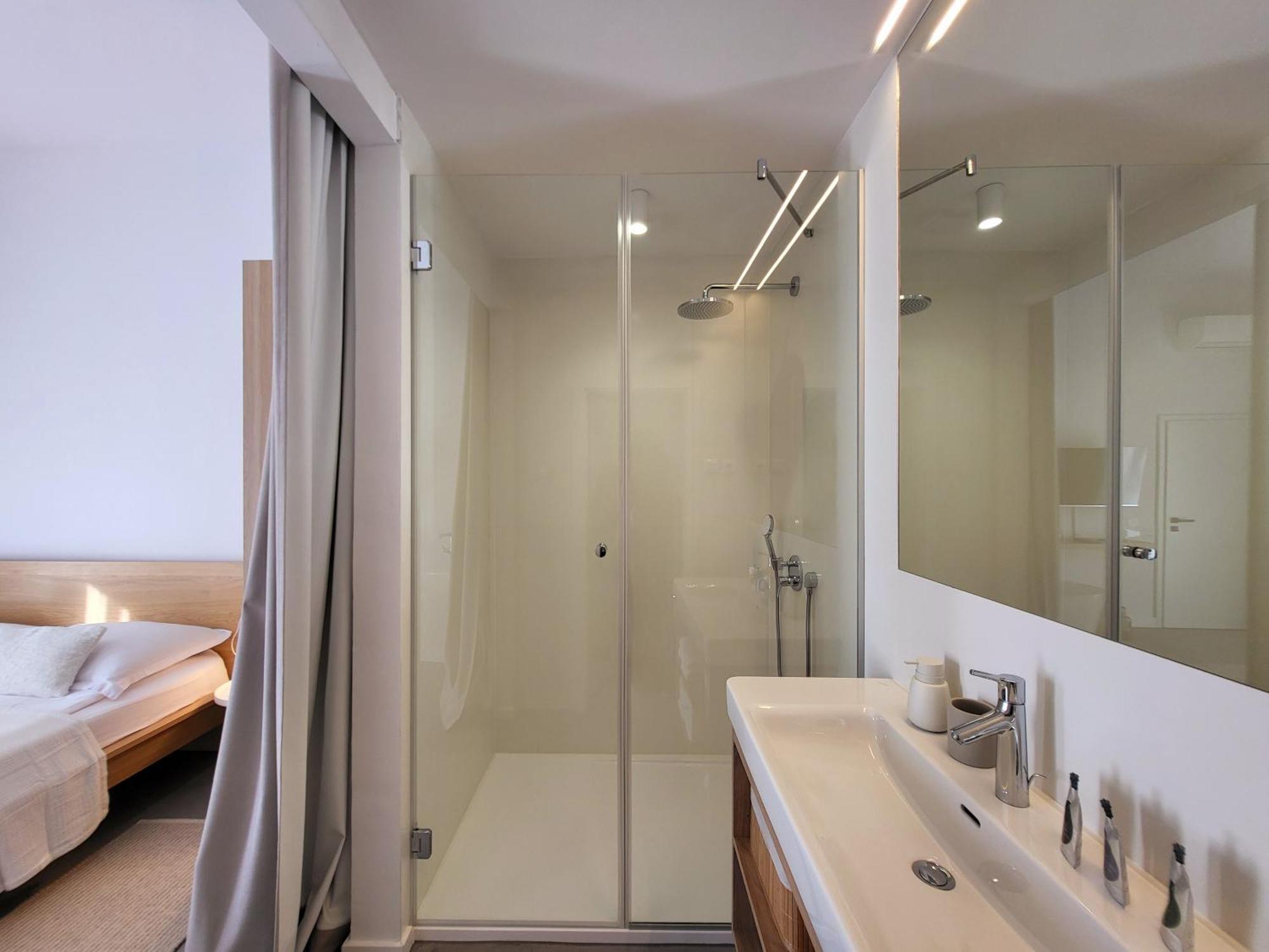Firefly Luxury Apartment With Private Whirlpool 扎达尔 外观 照片